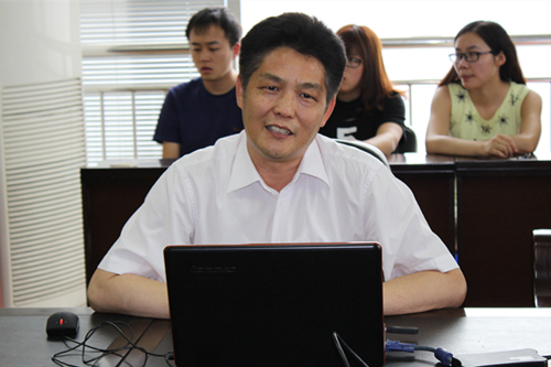 中国航天科技集团公司赵元富研究员应邀来我校