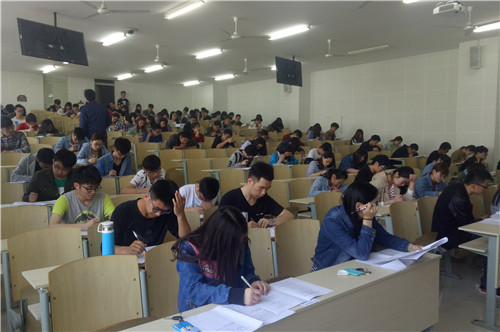 化学化工学院学子在第三届天津市化学竞赛中喜